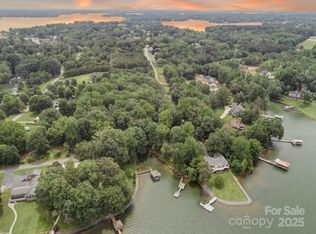 7608 Keistlers Store Rd, Sherrills Ford, NC 28673