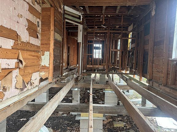 5th image of 3926 Sayers St