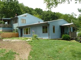 1563 Hanging Rock Rd, Creekside, PA 15732