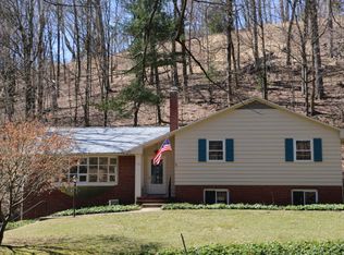1733 Ravine Rd, Williamsport, PA 17701
