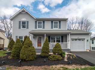 1013 Morgan Ln, Perkasie, PA 18944