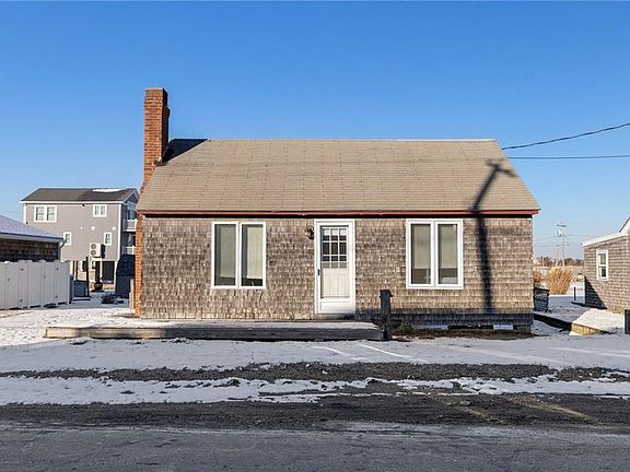 2nd image of 1138 Succotash Rd