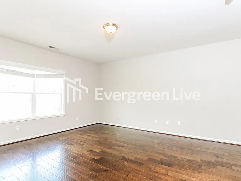 138 Manzanita Ln — Photo 3