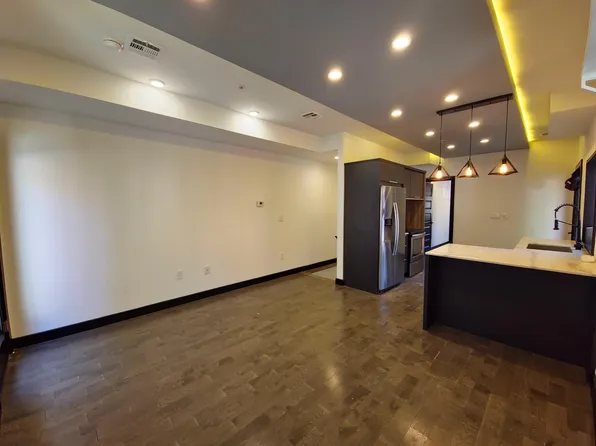 519 N 38th St #1, Philadelphia, PA 19104