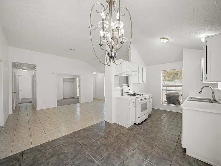 20614 Park Row Dr — Photo 10