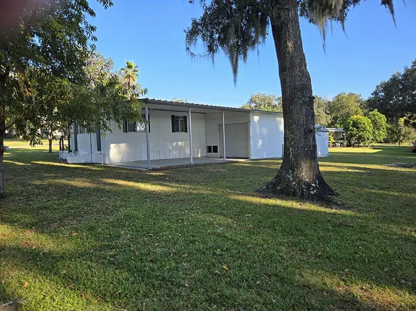 36314 Shady Oaks Dr, Dade City, FL 33525