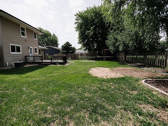 2nd image of 215 S 18th St