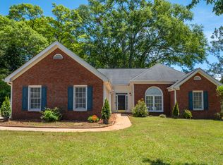 110 Bailey Ct, Fayetteville, GA