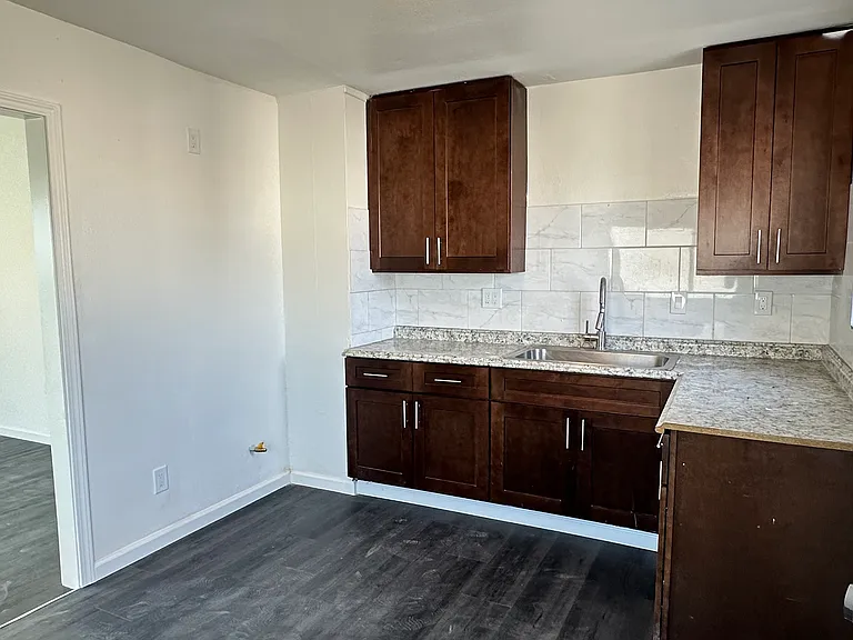 3636 1/2 University Ave — Photo 2