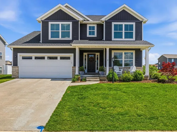 718 Cole Ln, Mahomet, IL 61853