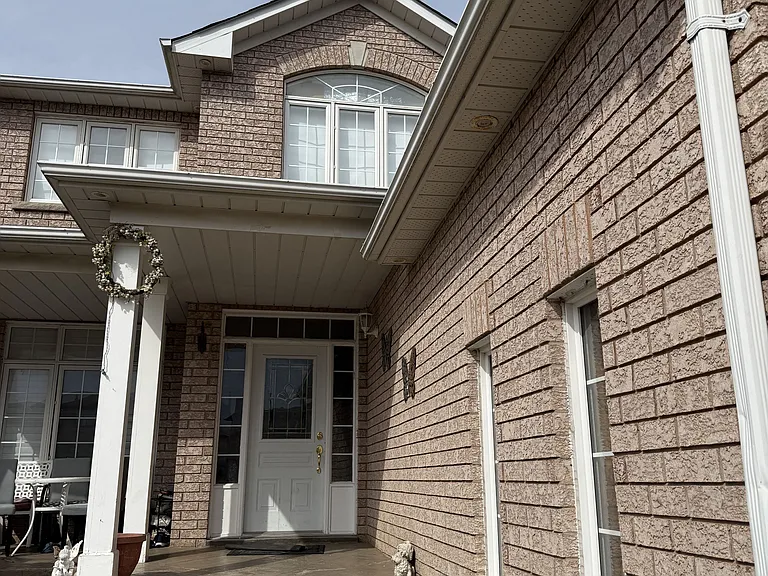 82 Castlehill Rd #UPPER — Photo 2
