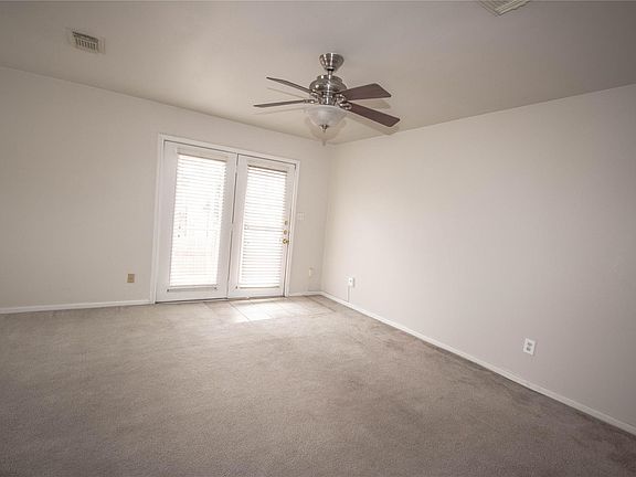 5th image of 1610 Wheeler St #2