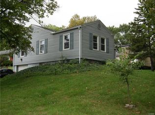 1815 Fairway Dr, Springfield, OH 45504