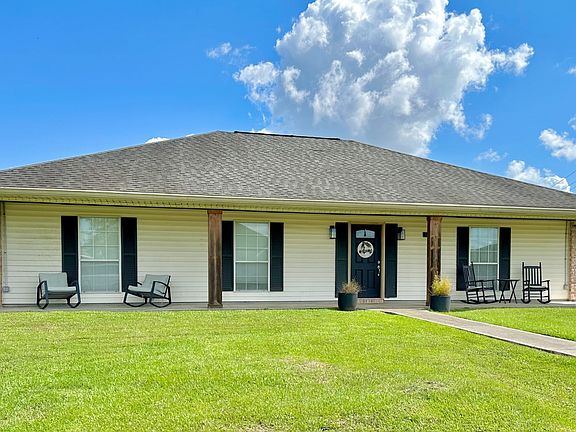 4th image of 1302 Arbor Cir