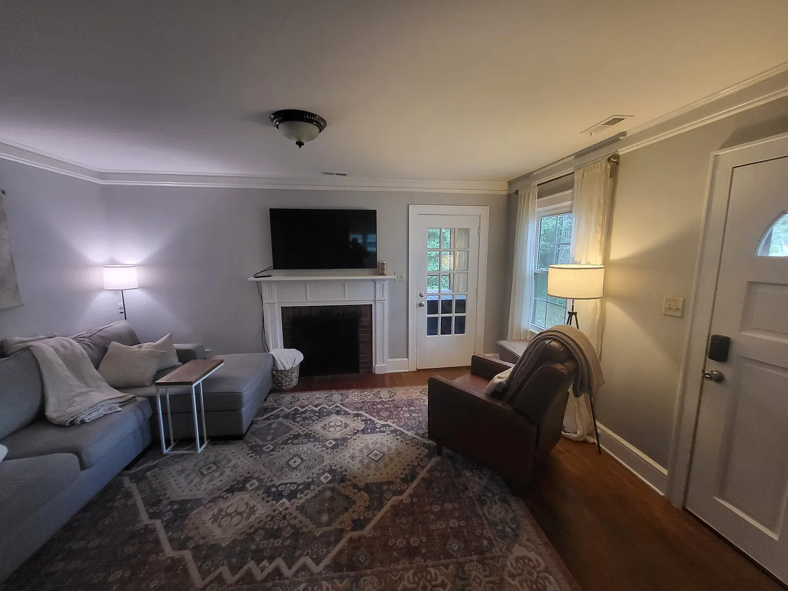 217 S Elm St — Photo 4