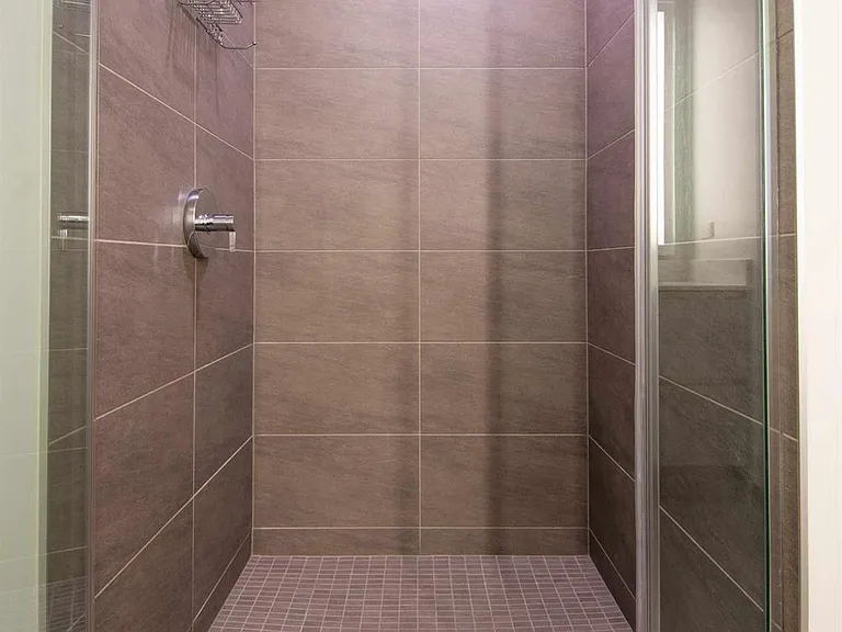338 Main St #7G — Photo 7