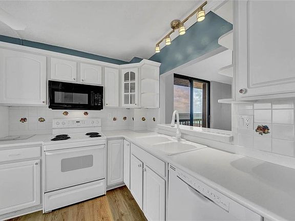 5th image of 9900 S Ocean Dr APT 301