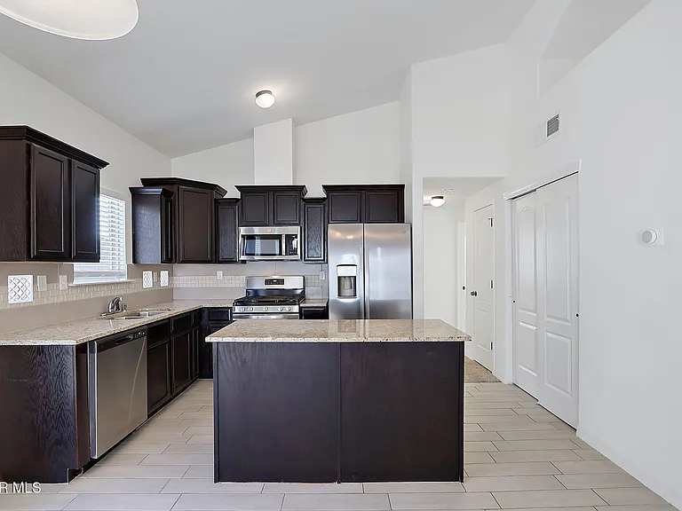 533 Paseo Modesto Dr — Photo 8