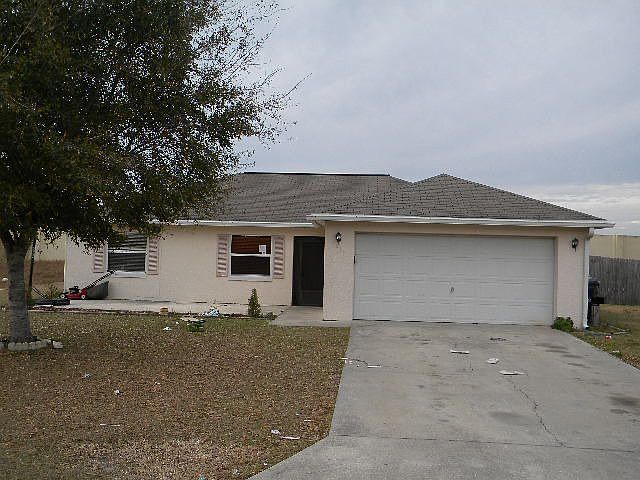 1st image of 5816 Lakewood Ln