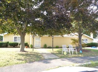 17 Ruggiano Cir, Weymouth, MA 02188