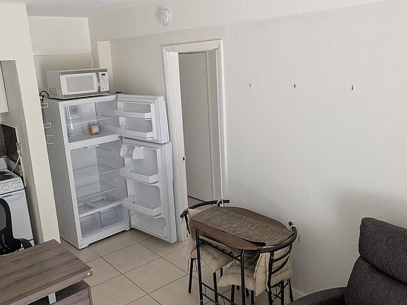 4th image of 225 Salamanca Ave #2A