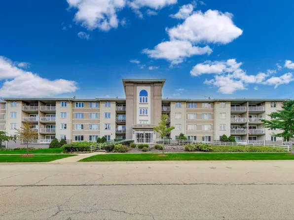 440 E Montrose Ave APT 402, Wood Dale, IL 60191