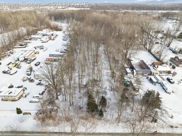 0 Huron River Dr, New Boston, MI 48164