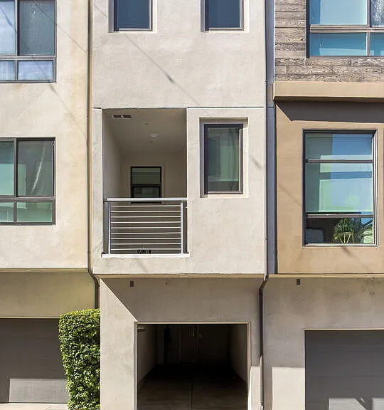 2111 N Cahuenga Blvd #2 — Photo 3