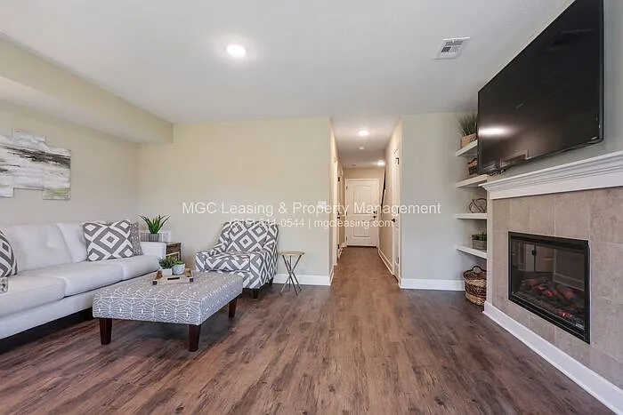120 NE 93rd St — Photo 2