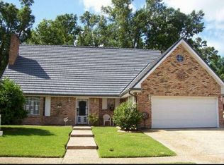 2833 Villa Dr, Marrero, LA 70072
