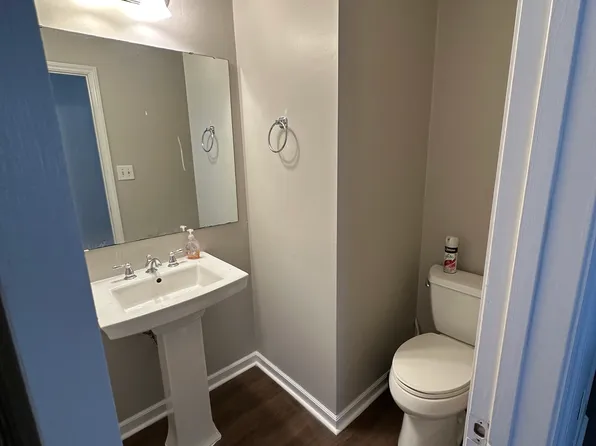 6559 Brookshire St, Fayetteville, NC 28314