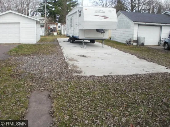 520 Parkins Ave, Milltown, WI 54858