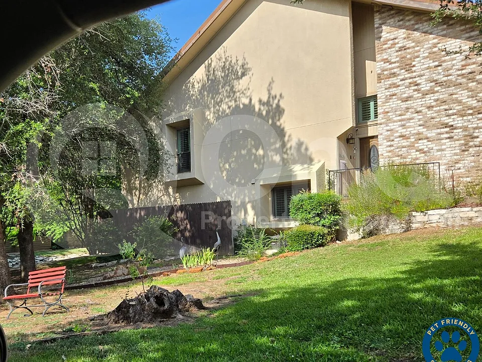 5809 Chimney Wood Cir