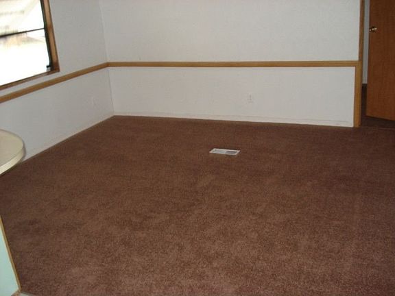 3rd image of 707 North Dr