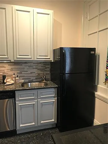 2801 Saint Charles Ave #111B — Photo 8