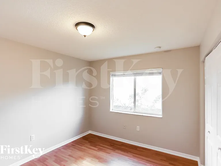 8962 SW 209th Ter — Photo 11