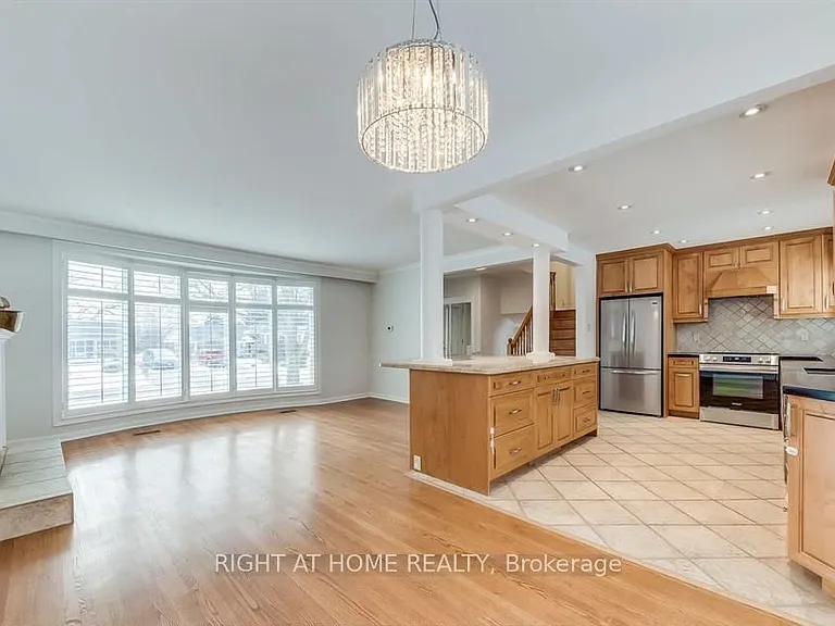 49 Rayne Ave — Photo 8