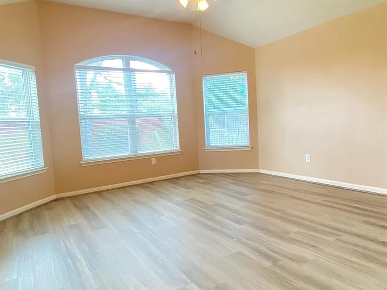 2503 Westerlake Dr — Photo 13