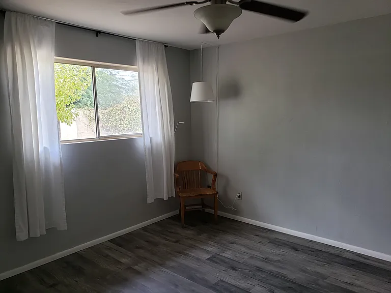 1825 E Randall Dr — Photo 4