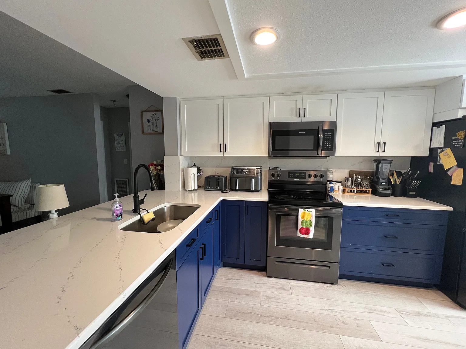 2 bed, 1410 sqft, $2,400 — Photo 1