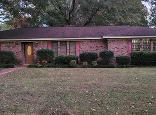 228 S Dunn St, Eupora, MS 39744