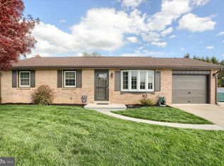 1636 Greenwood Dr, Lebanon, PA 17046