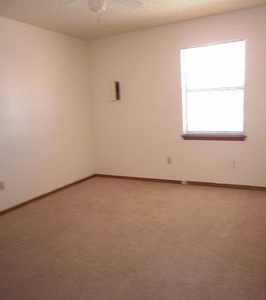5th image of 300 Chalmette Dr APT B