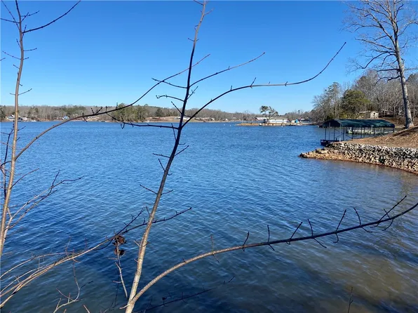 38 Waterside Point, Abbeville, SC 29620