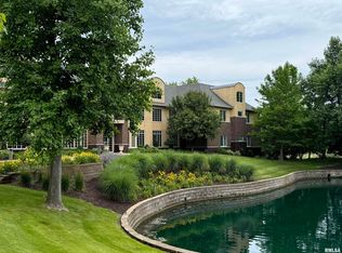 6211 Utica Ridge Rd, Davenport, IA 52807