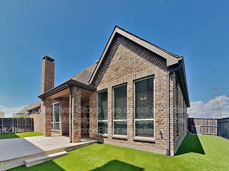 729 Royal Minister Blvd — Photo 23