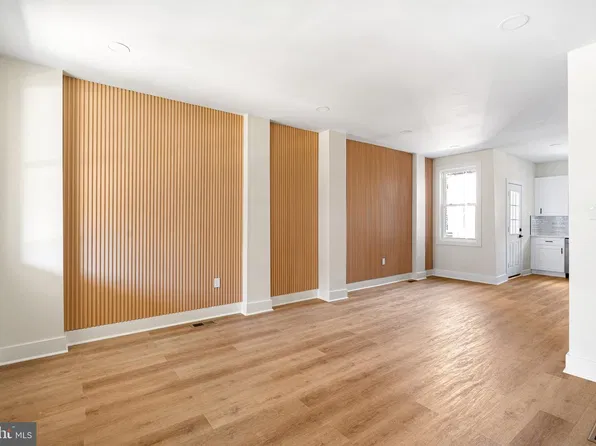 1633 S Lindenwood St, Philadelphia, PA 19143