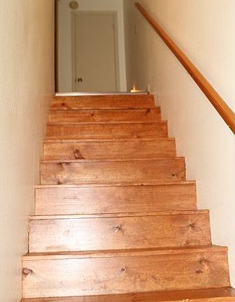 Stairway to Bedrooms/Full Bath