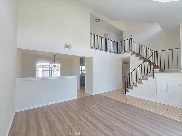 7492 Eugenia Dr — Photo 4