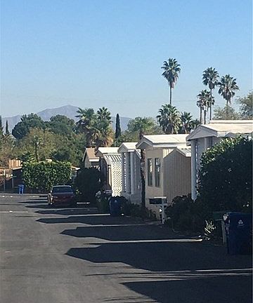 4th image of 16079 Yarnell St #5B